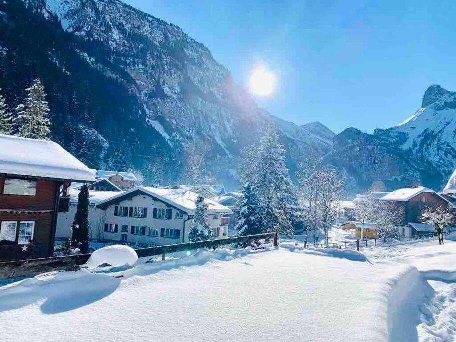 Cozy Apartment In Vintage House In Kandersteg Exterior foto